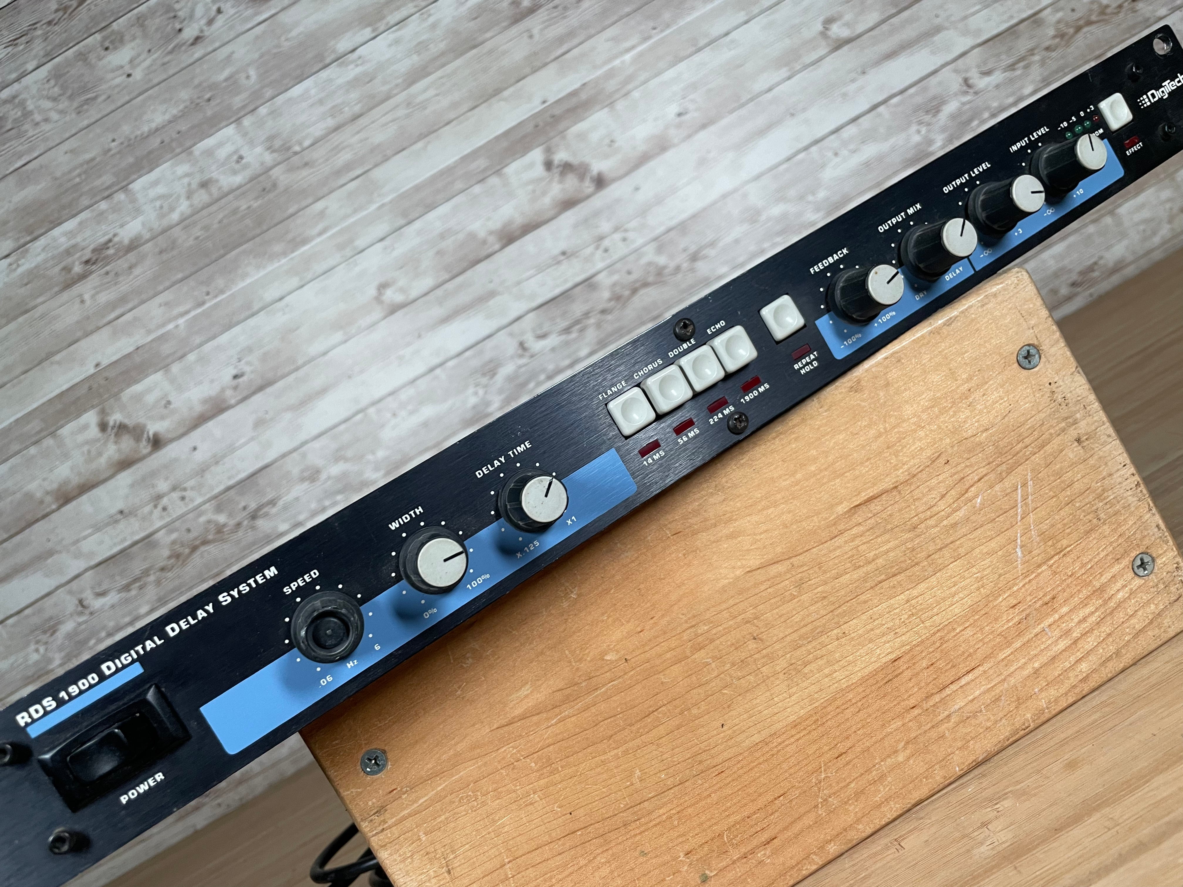 Digitech RDS-1900 Digital Delay Used Toronto, ON | Cask Music