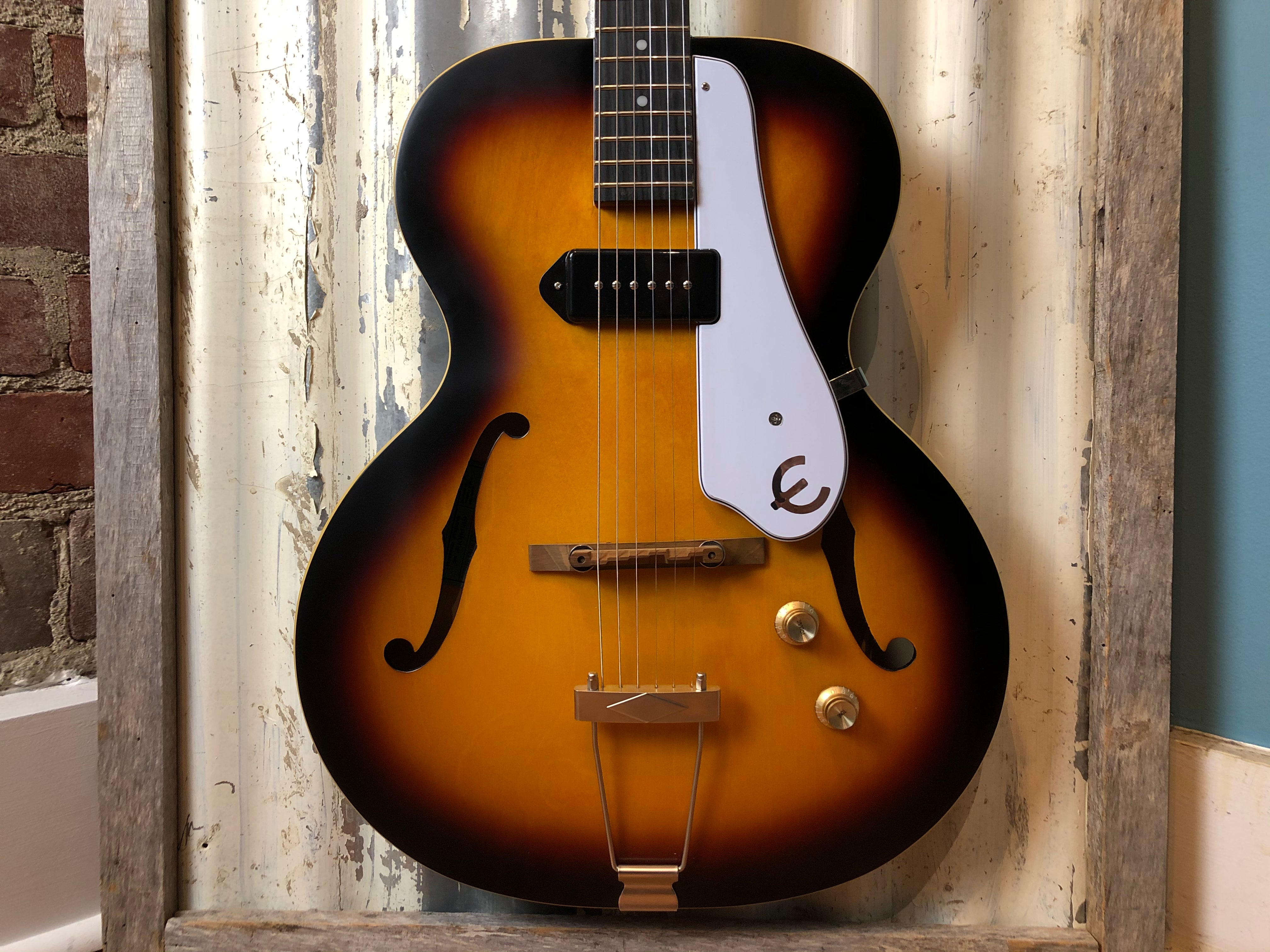 ＥＰＩＰＨＯＮＥ ＩＮＳＰＩＲＥＤ ＢＹ １９６６ ＣＥＮＴＵＲＹ 安い