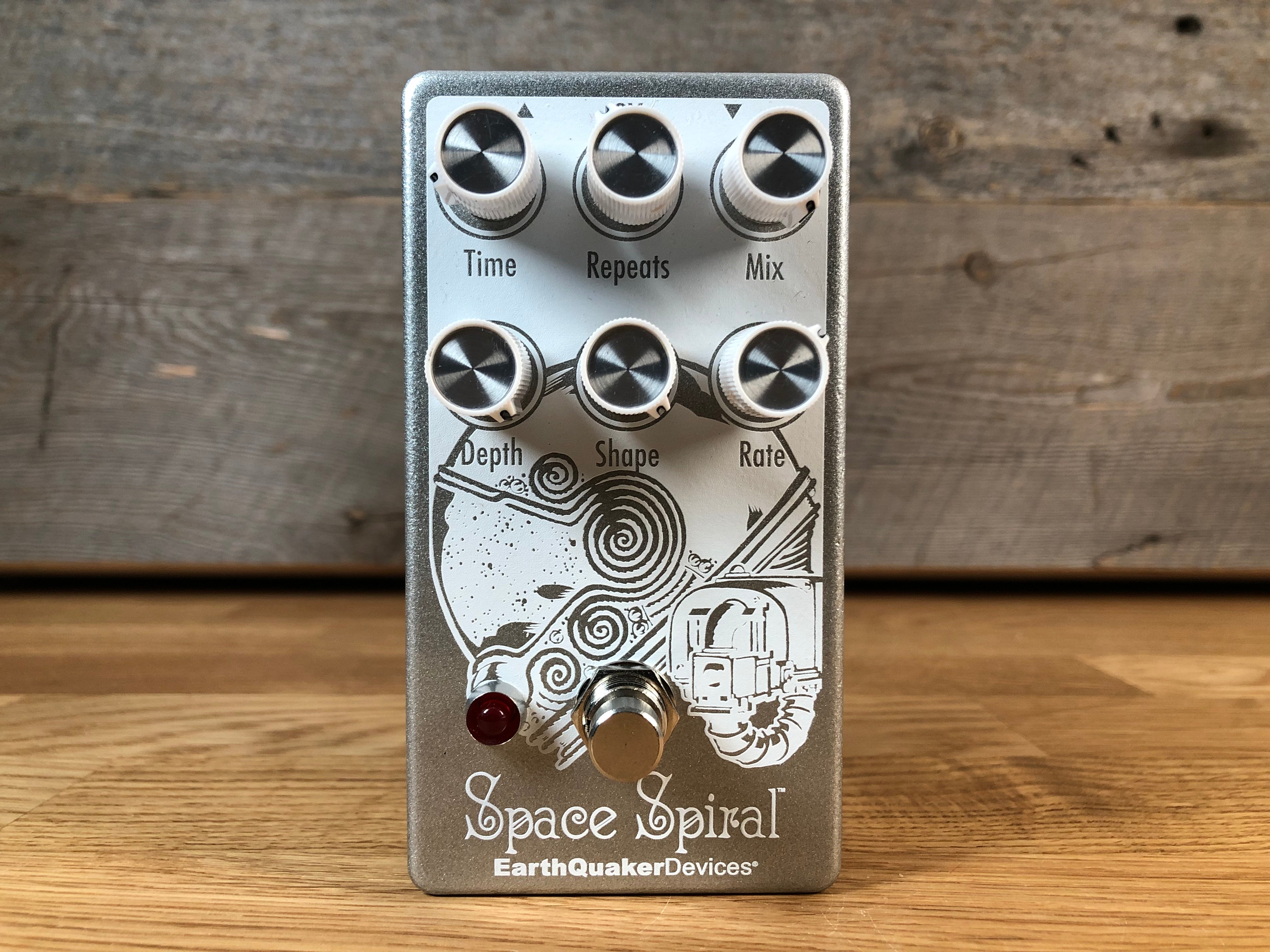 廃版】earthquaker devices space spiral箱など付属品ございます - ギター