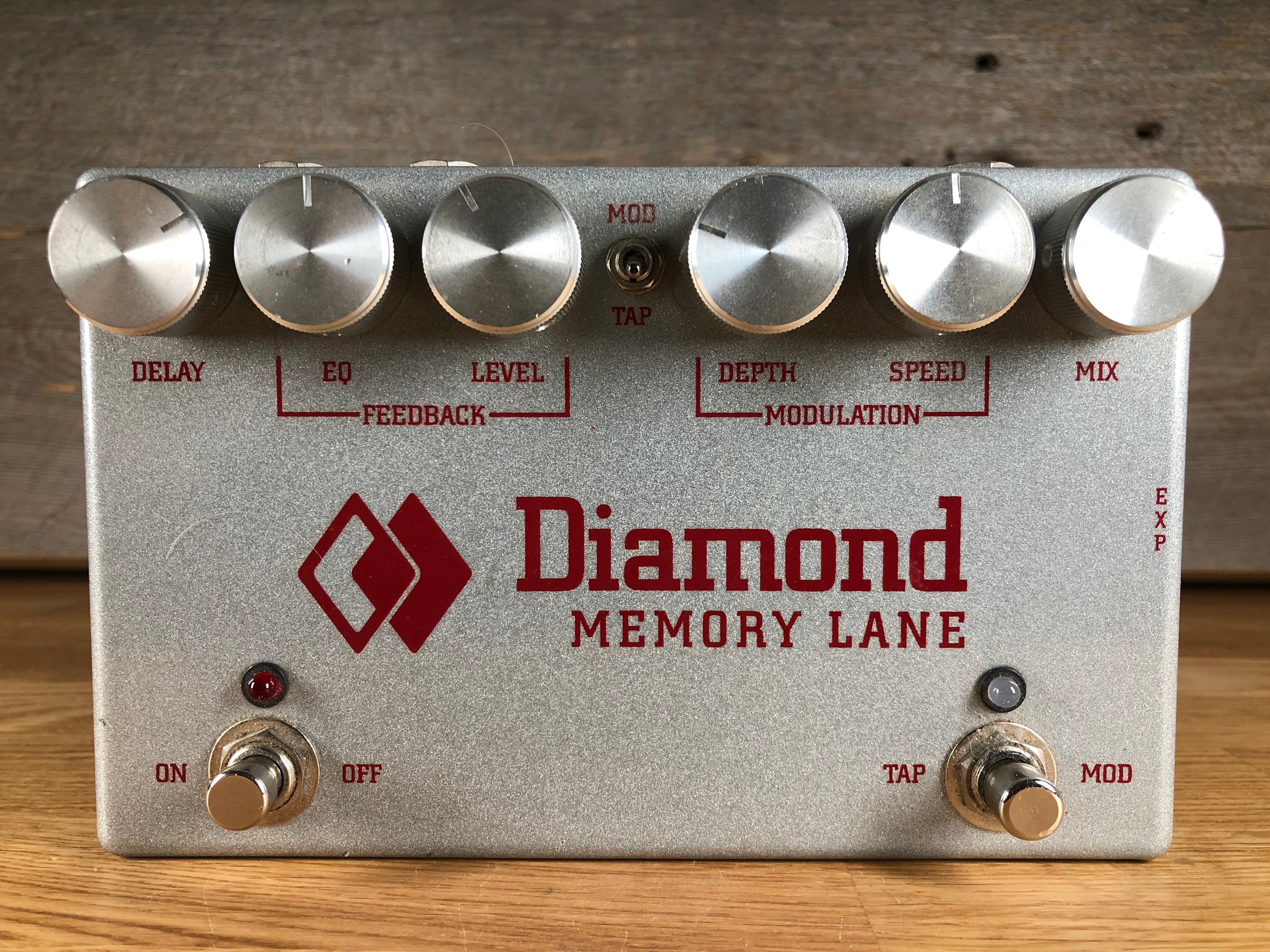 Diamond Memory Lane v1 Silver/Red Used Toronto, ON | Cask Music