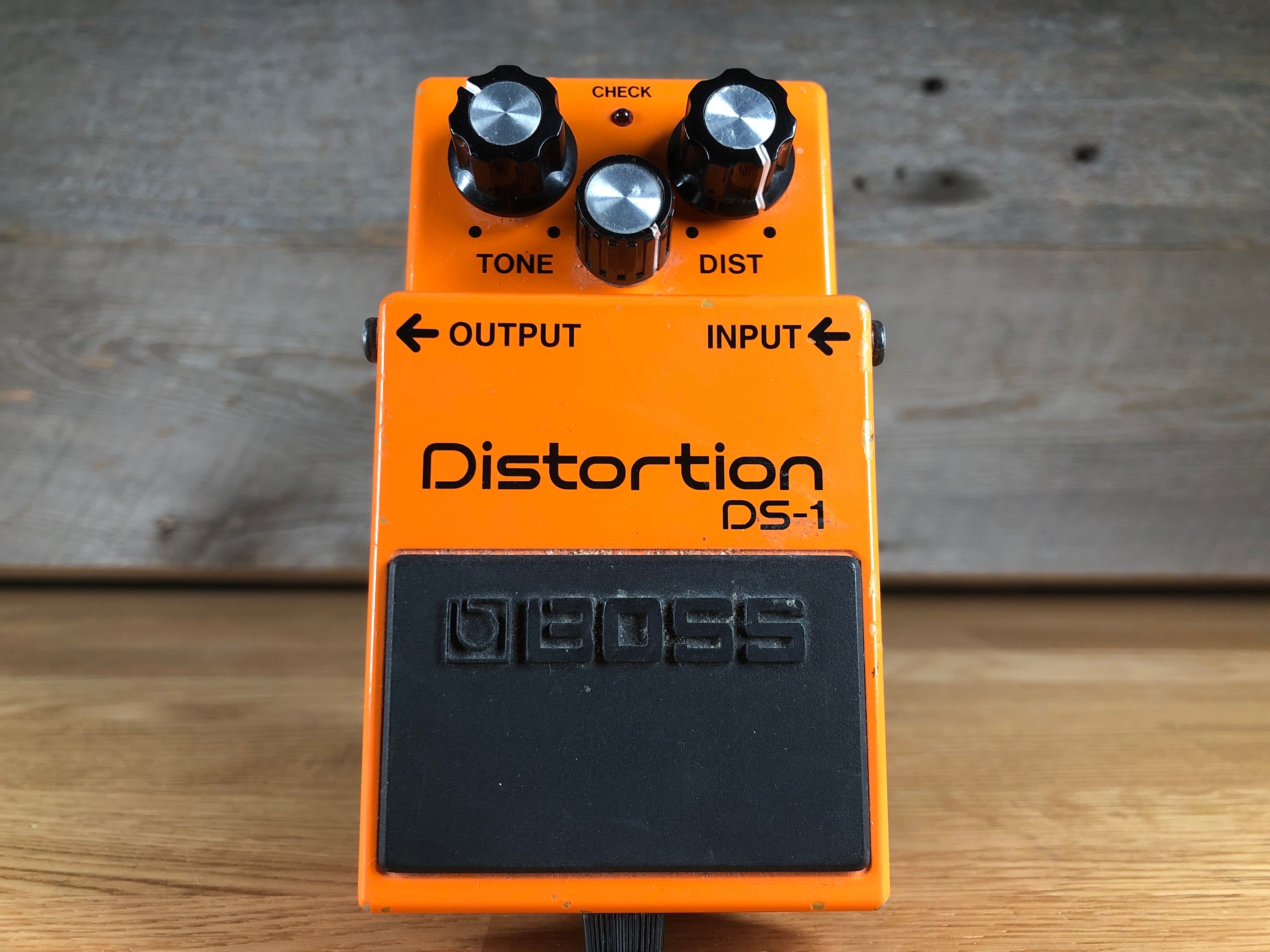 BOSS Distortion DS-1-