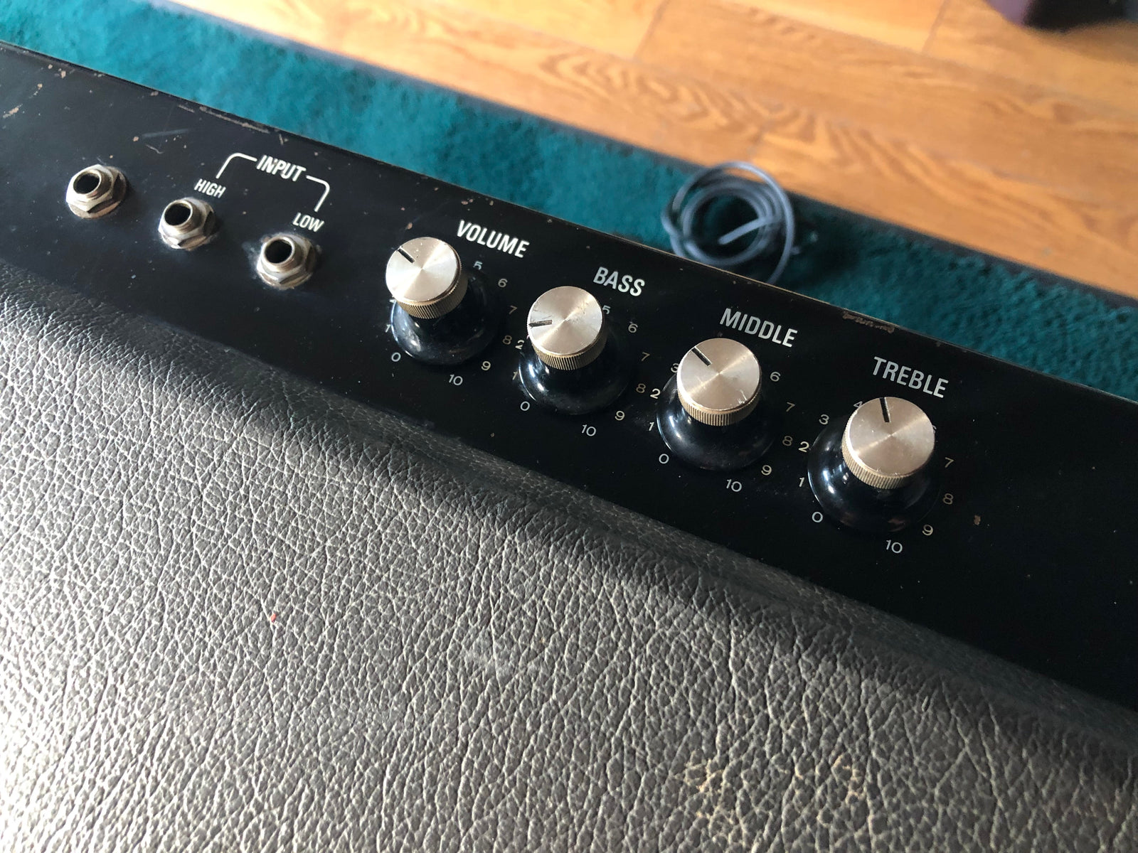 Yamaha YBA-45 Vintage Bass Combo Used Toronto, ON | Cask Music