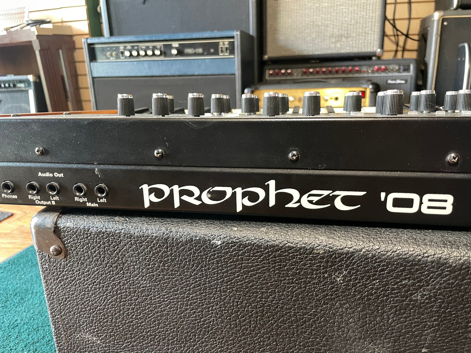 Dave Smith Prophet 08 Used Toronto, ON | Cask Music