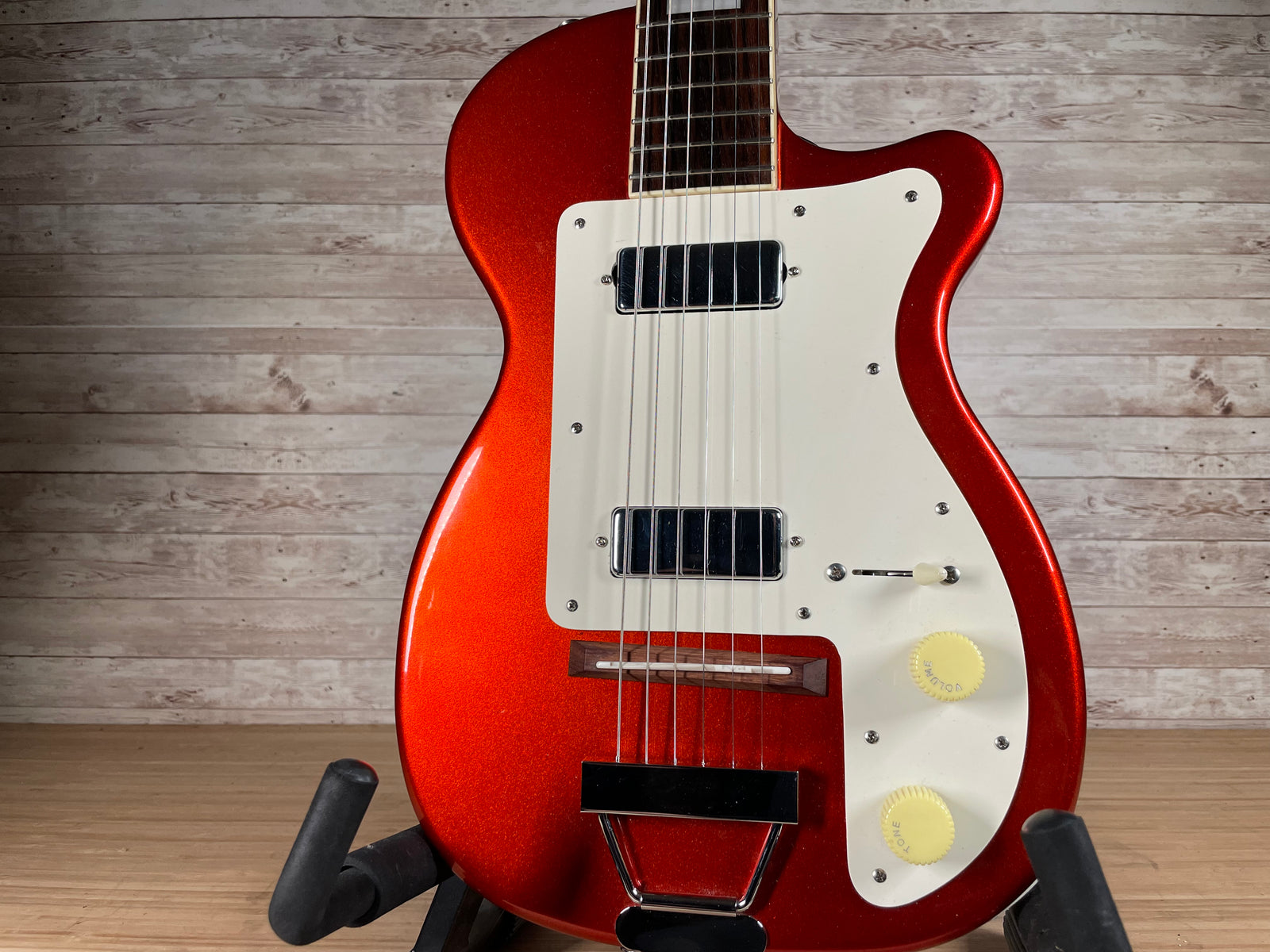 【未使用】EASTWOOD AIRLINE H44 DLX エレキギター 未使用】EASTWOOD AIRLINE H44 DLX エレキギター - メルカリ