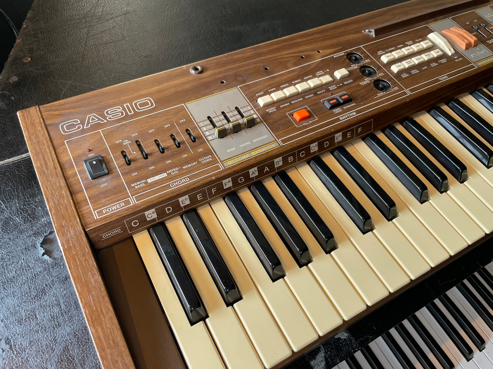 Casiotone 405 Synthesizer Used Toronto, ON | Cask Music