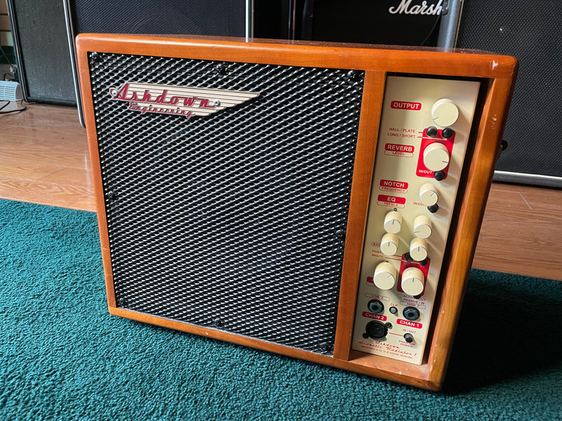 Ashdown Radiator Acoustic Combo Amplifier Used