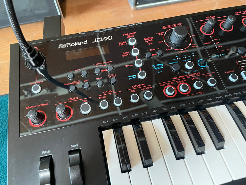 Roland JD-XI Analog/Digital Crossover Synth Used Toronto | Cask Music