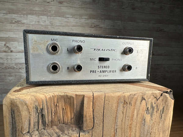 Realistic Stereo Preamplifier - As-Is