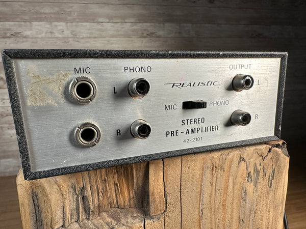 Realistic Stereo Preamplifier - As-Is