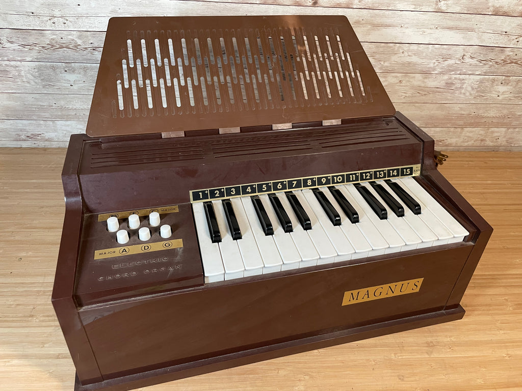 Magnus major deals electric chord organ