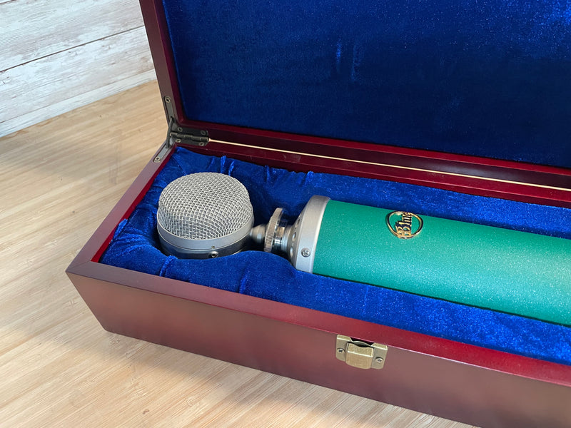 Blue Microphones Kiwi Multi-Pattern Condenser Microphone Used