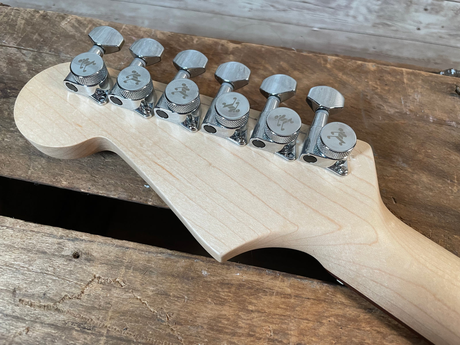 ギター ForKuest Stratocaster type MJT Musikraft 2023-09-2711.49.40-1_1600x.jpg