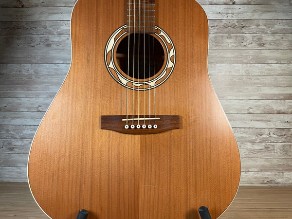 Art & Lutherie Cedar Dreadnaught Acoustic Used