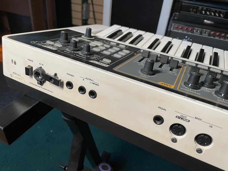 Roland GAIA SH-01 Synthesizer Used