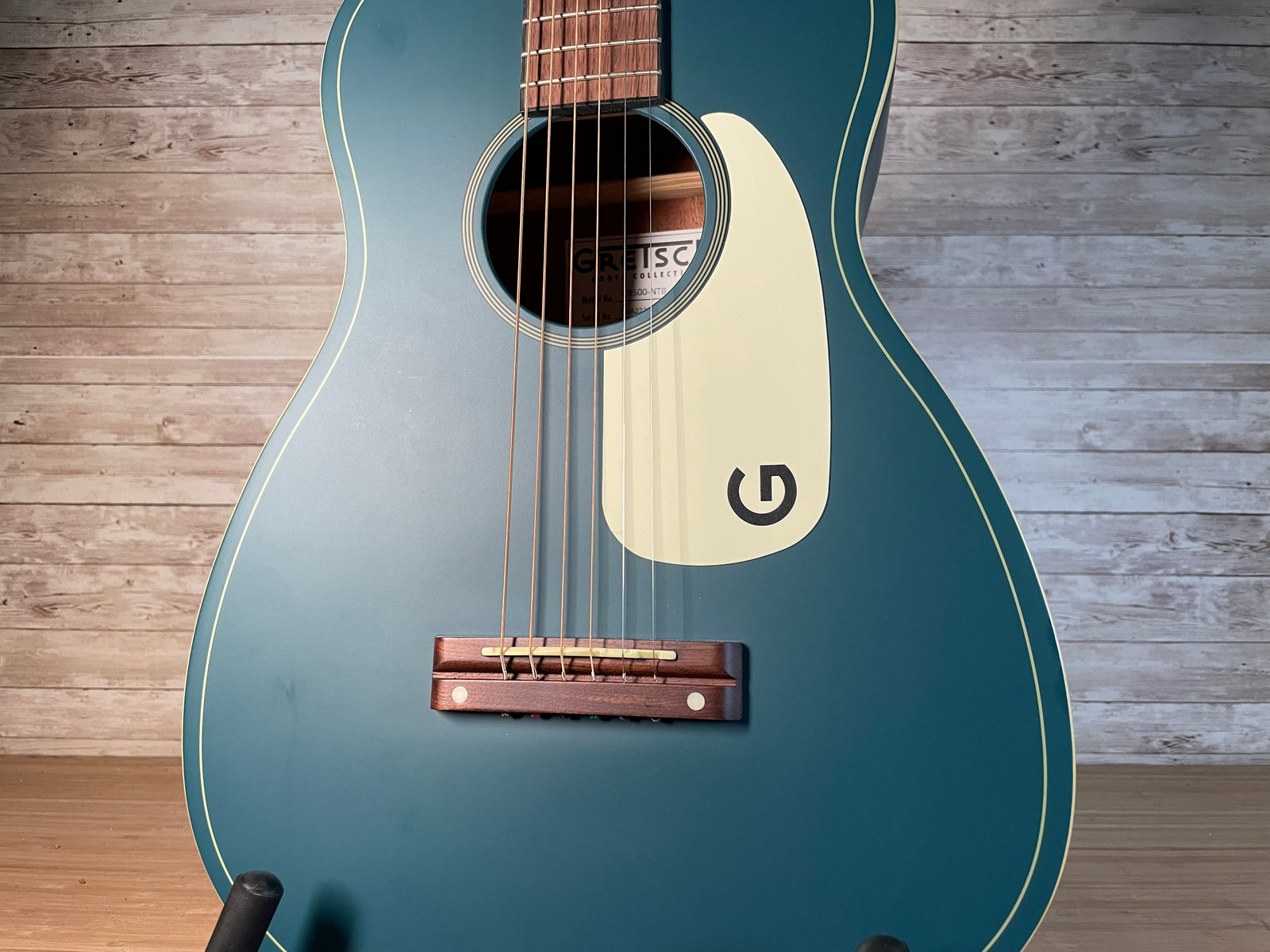 Gretsch Jim Dandy ニューヨーカー G9500★ソフトケース付 Two handsome new colours for Gretsch's G9500 Jim Dandy guitar