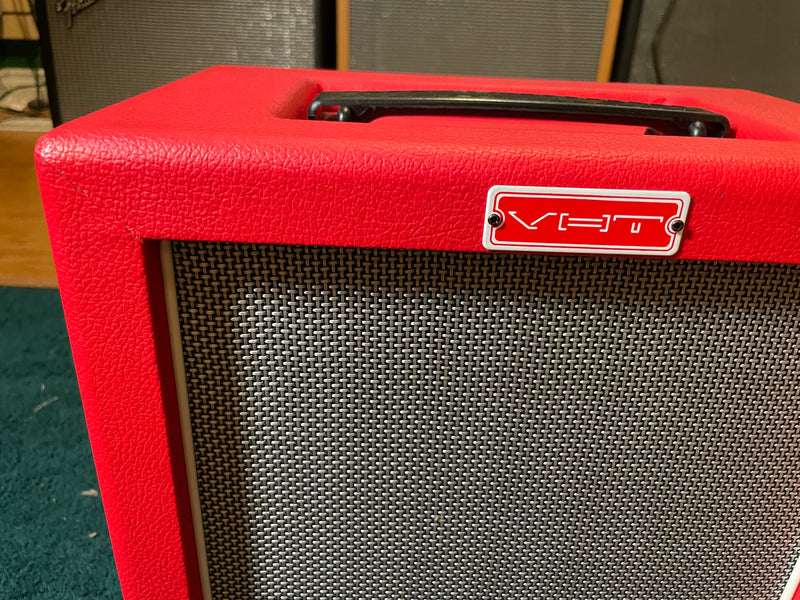 VHT Redline 1x10in Speaker Cabinet Used