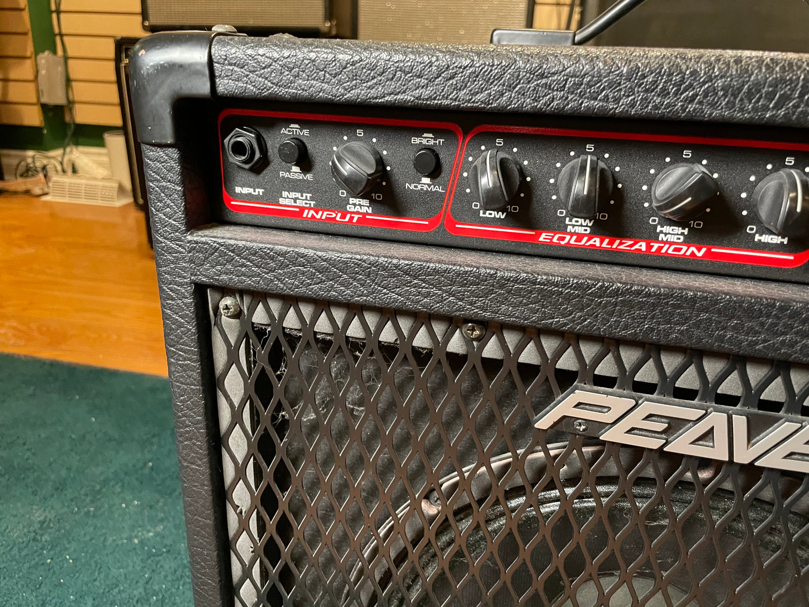 Peavey BASIC 112 ベース　アンプ　ピーヴィー Peavey BASIC 112 ベース アンプ ピーヴィー BASIC 112 ベース