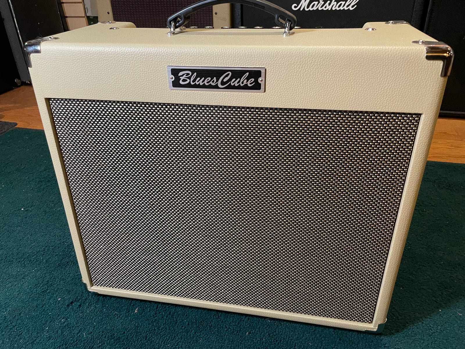 Roland Blues Cube Stage Combo Used Toronto, ON | Cask Music