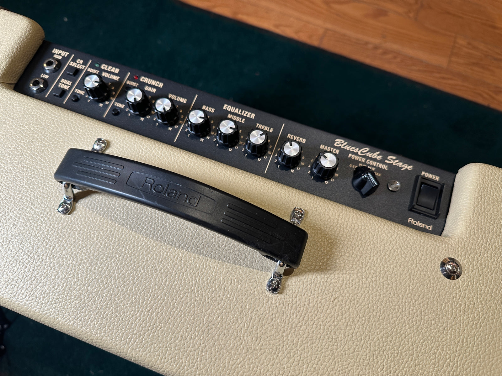 Roland Blues Cube Stage Combo Used Toronto, ON | Cask Music