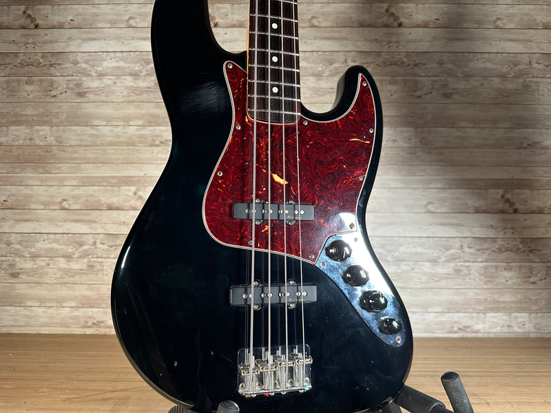 Fender MIM Deluxe Jazz Bass Used