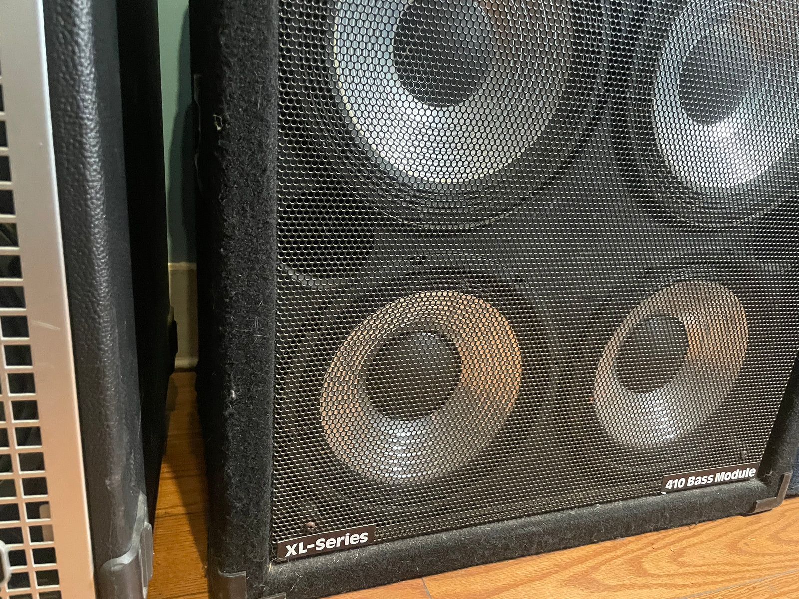 Hartke 410 XL Bass Cabinet Used Toronto, ON | Cask Music