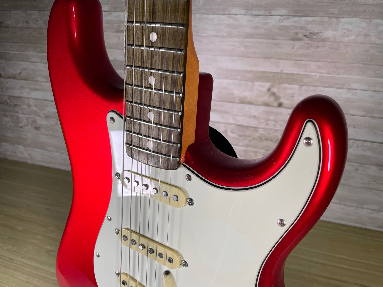 Squier Stratocaster レッド Squier Classic Vibe '60s Stratocaster Electric Guitar