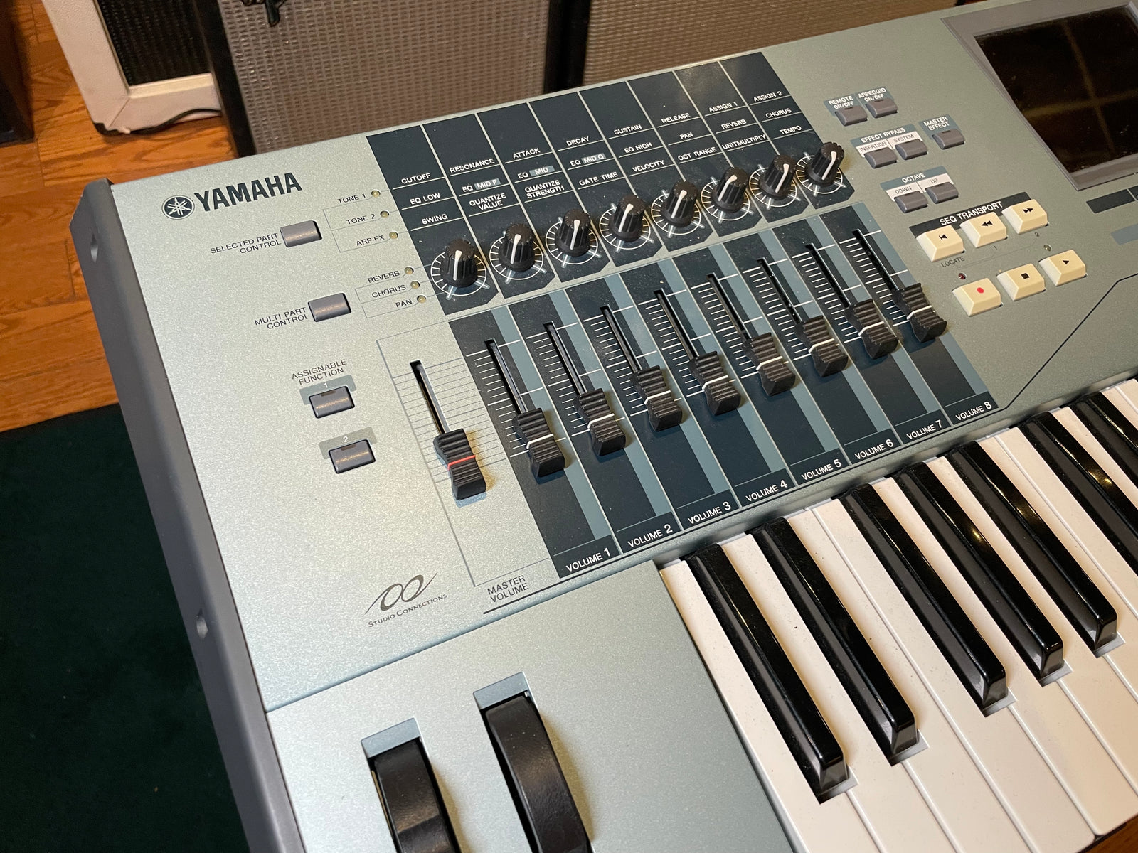 Yamaha Motif XS6 Synthesizer Used Toronto, ON | Cask Music