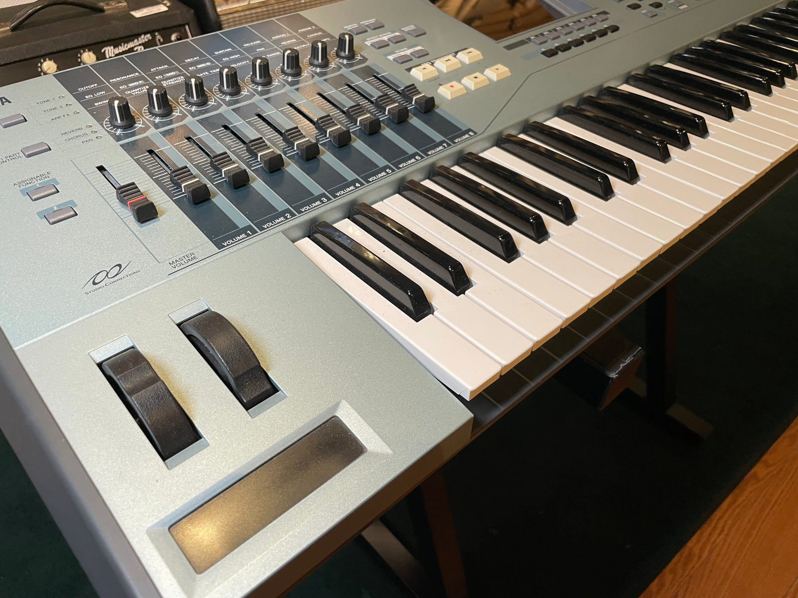 Yamaha MOTIF XS6 61鍵 シンセサイザー Yamaha Motif XS6 Synthesizer Used Toronto, ON | Cask Music