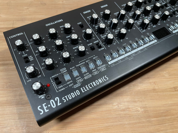 Roland SE-02 Boutique Series Analog Synthesizer Used