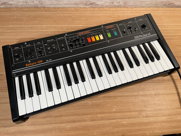 Roland SA-09 Saturn 09 Combo Organ Synth Used