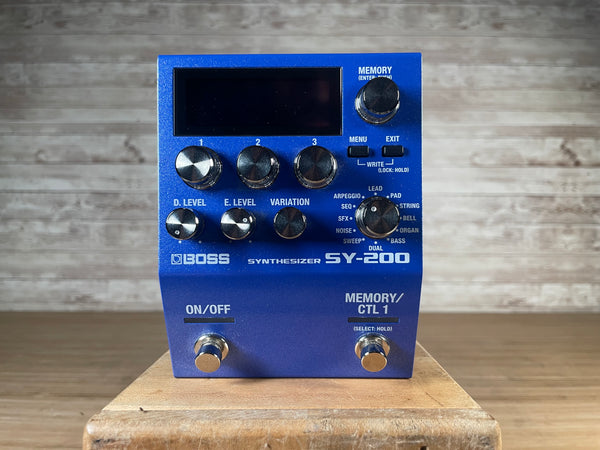 Boss SY-200 Synthesizer Pedal Used