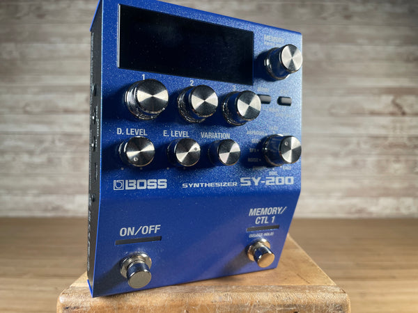 Boss SY-200 Synthesizer Pedal Used