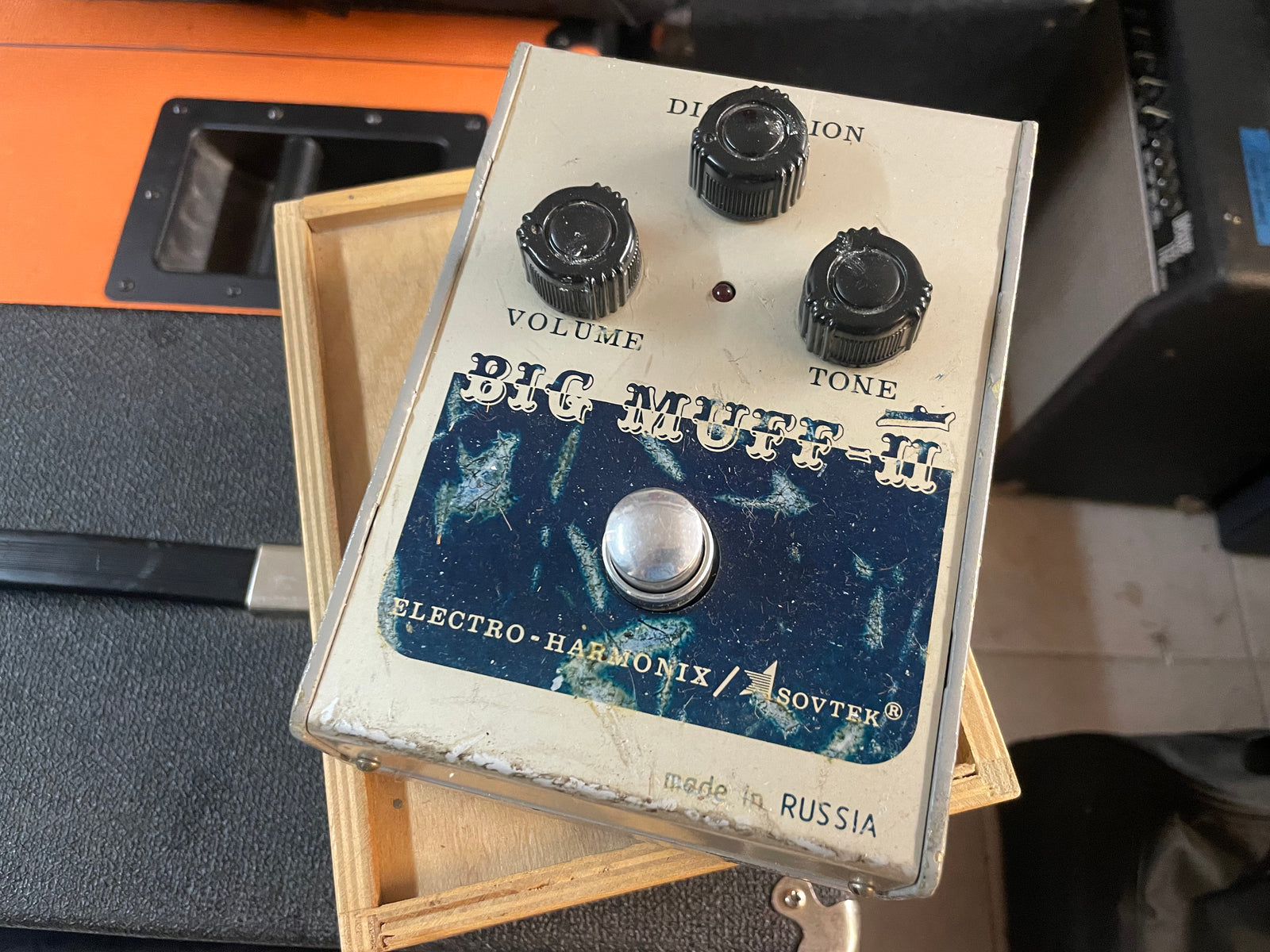 Electro-Harmonix Big Muff Pi V7 (Civil War) | Reverb UK