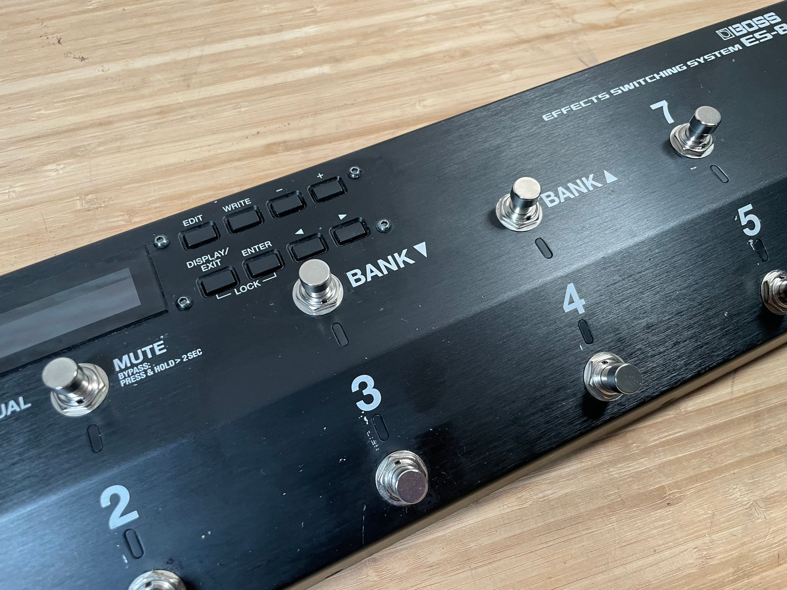 Boss ES-8 Effects Switching System Used Toronto, ON | Cask Music Boss ES-8 Effects Switching System Used Toronto, ON | Cask Music
