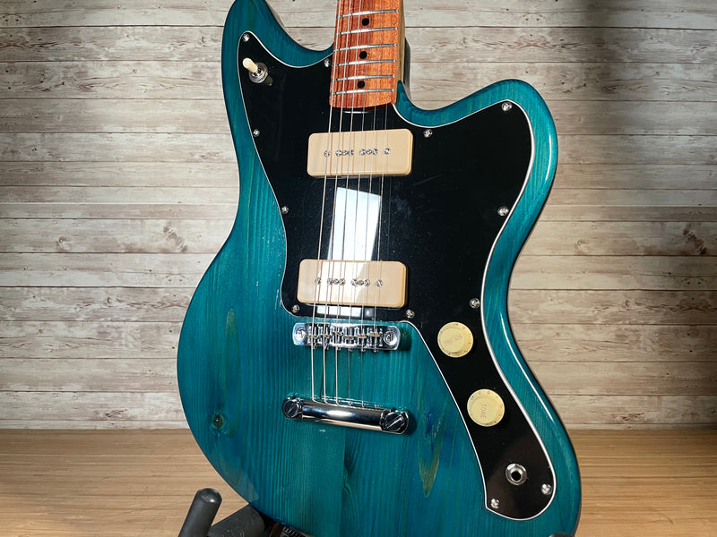 Caxton Guitar Custom Blue Offset