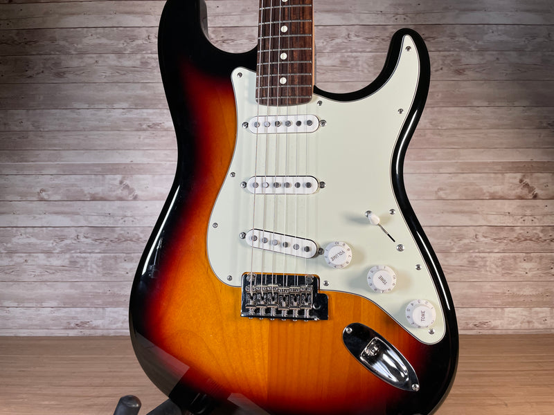 Fender Hybrid-II MIJ Stratocaster Used