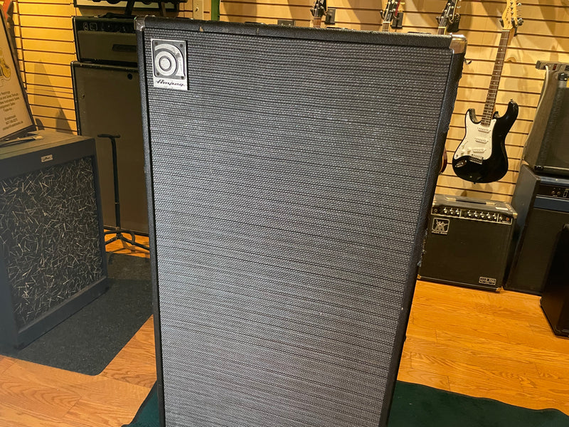 Ampeg SVT810AV 8x10 Bass Cabinet Used