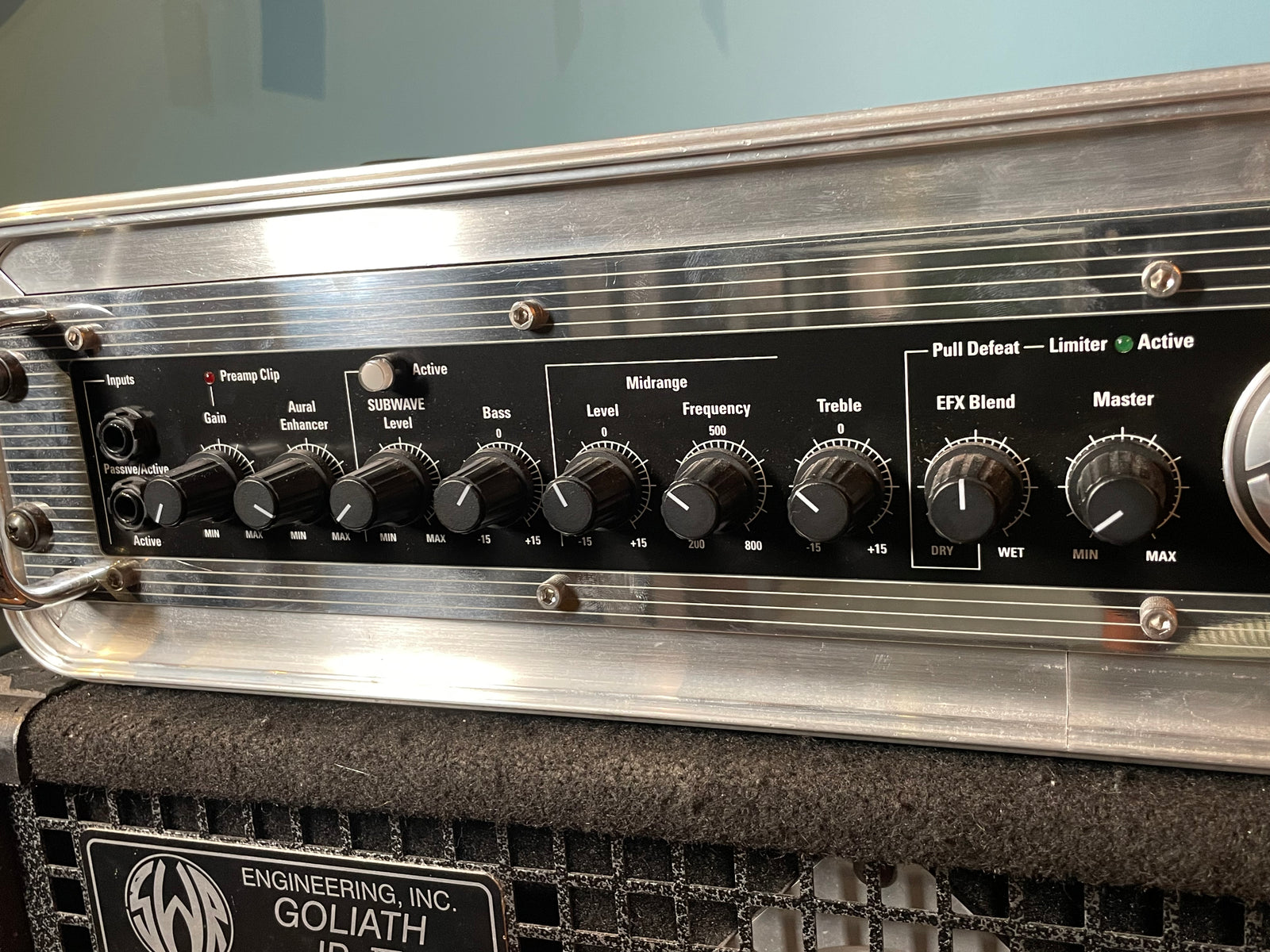 SWR 550X Hybrid Bass Head Used Toronto, ON | Cask Music