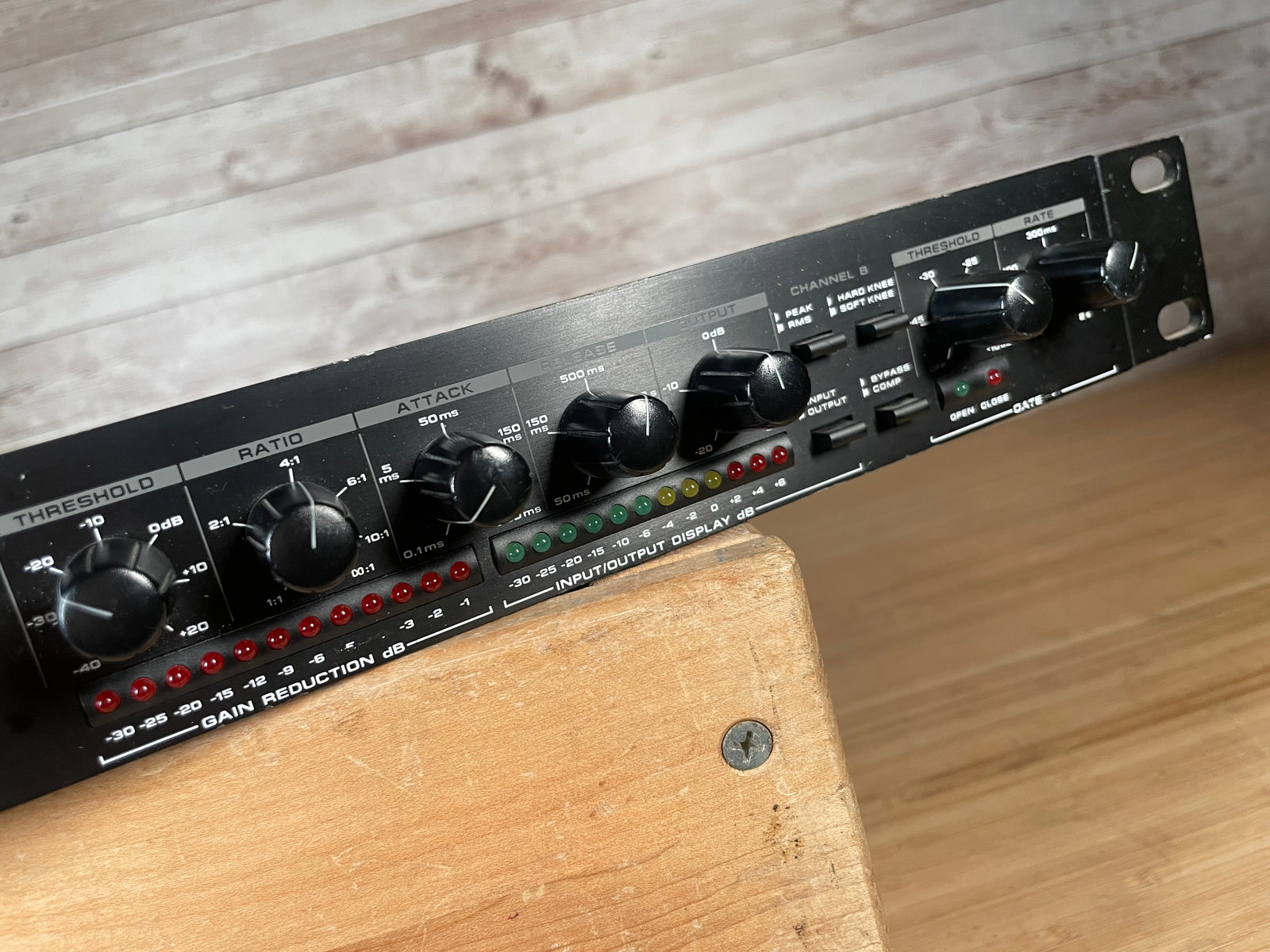 Alesis 3630 Dual-Channel Compressor/Limiter Used Toronto, ON