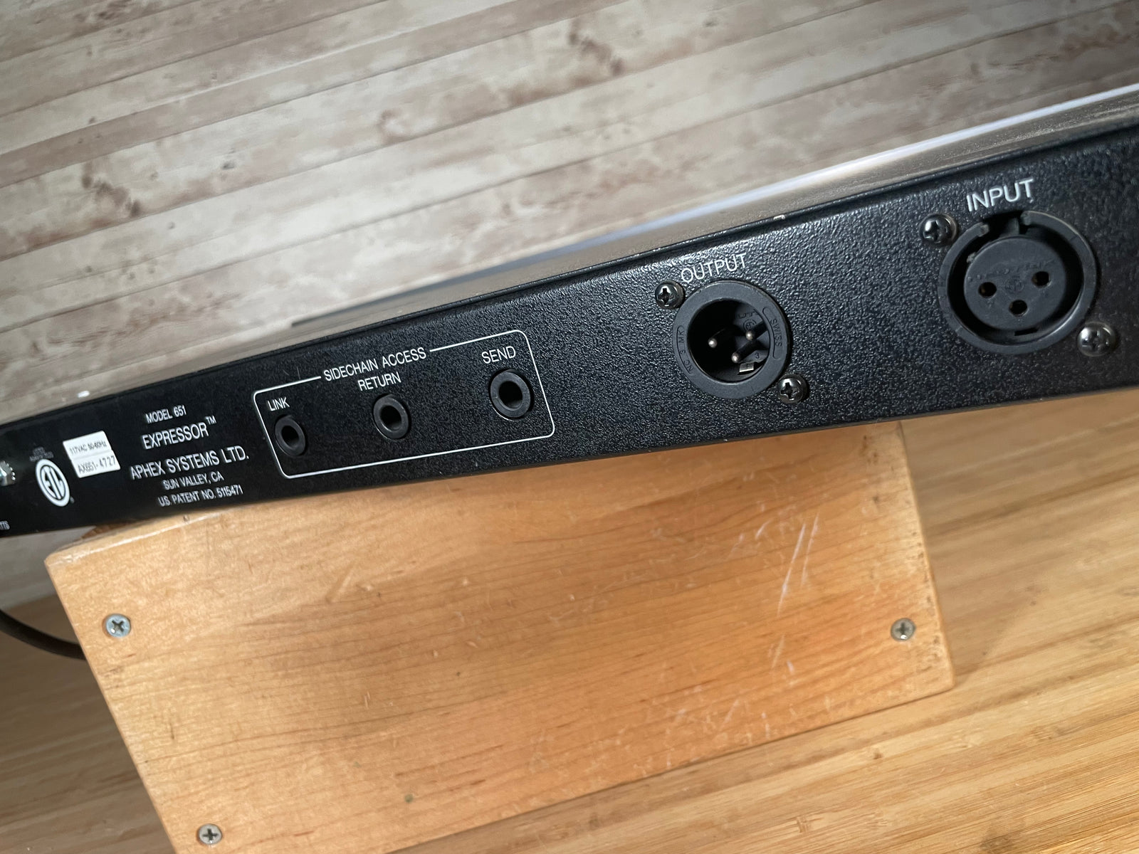 Aphex 661 Expressor Valve-Based Compressor Used Toronto, ON | Cask