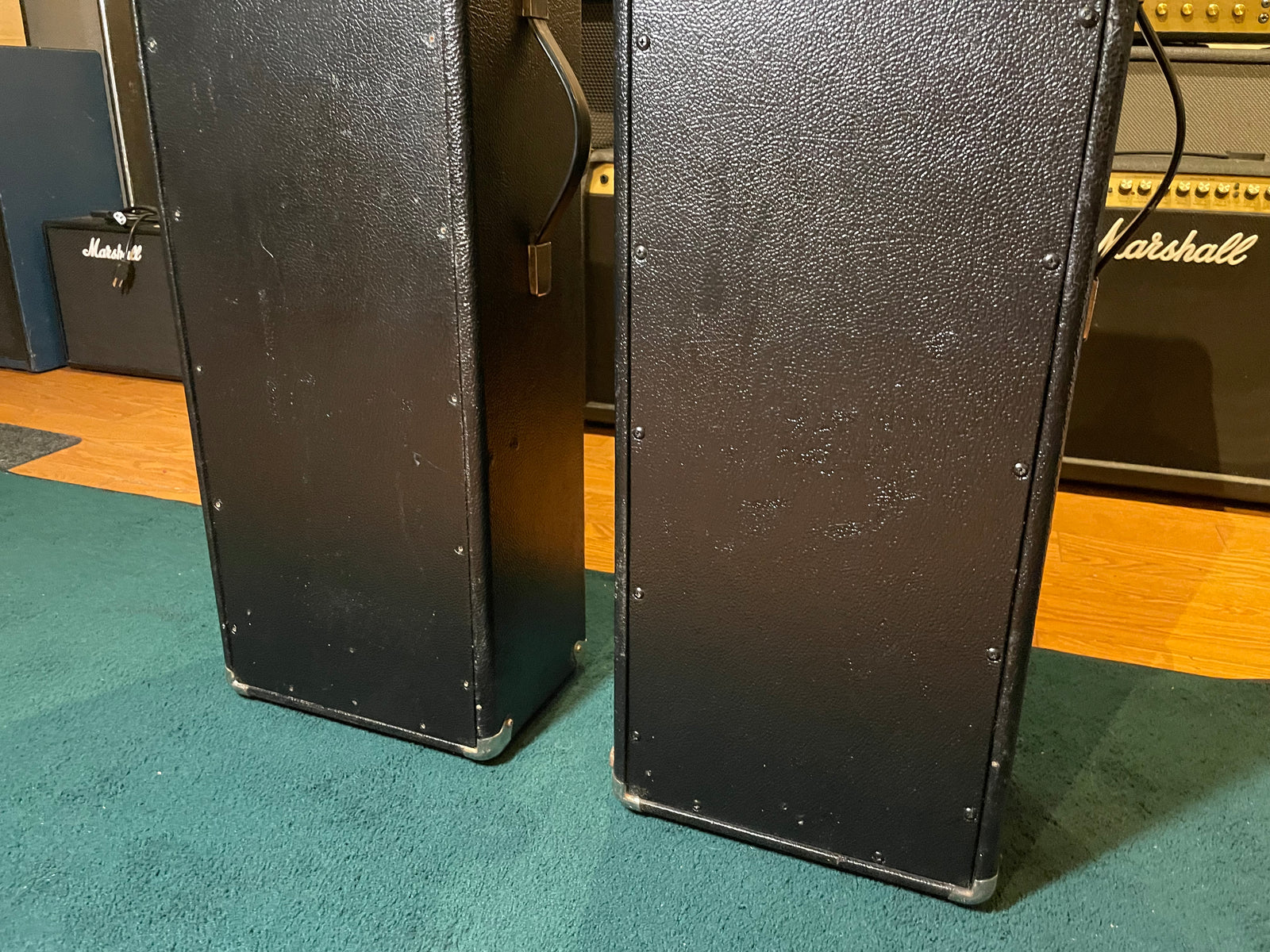 Traynor YSC-3 PA Column Pair Used Toronto, ON | Cask Music