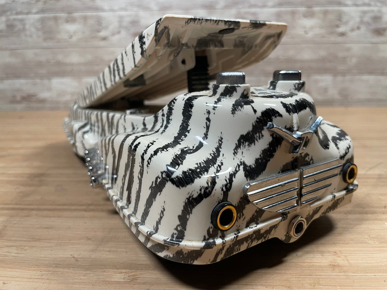 Danelectro Trip L Wah Used Toronto, ON | Cask Music