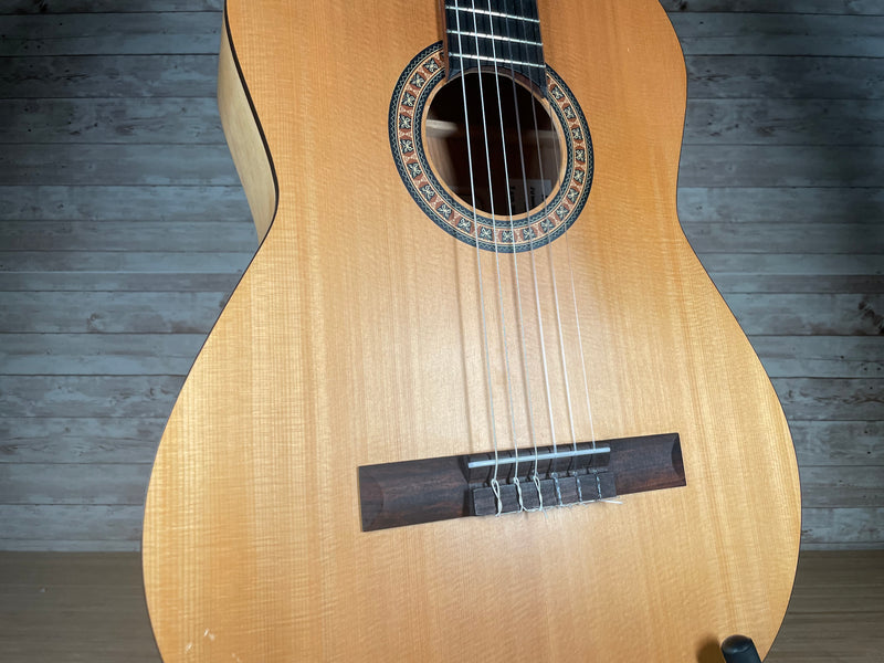 Kamouraska Etude Nylon-String Used