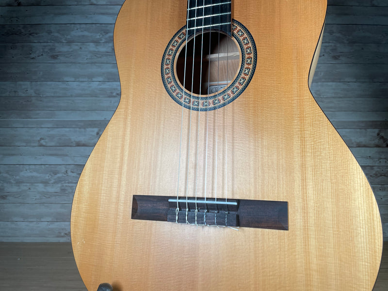 Kamouraska Etude Nylon-String Used