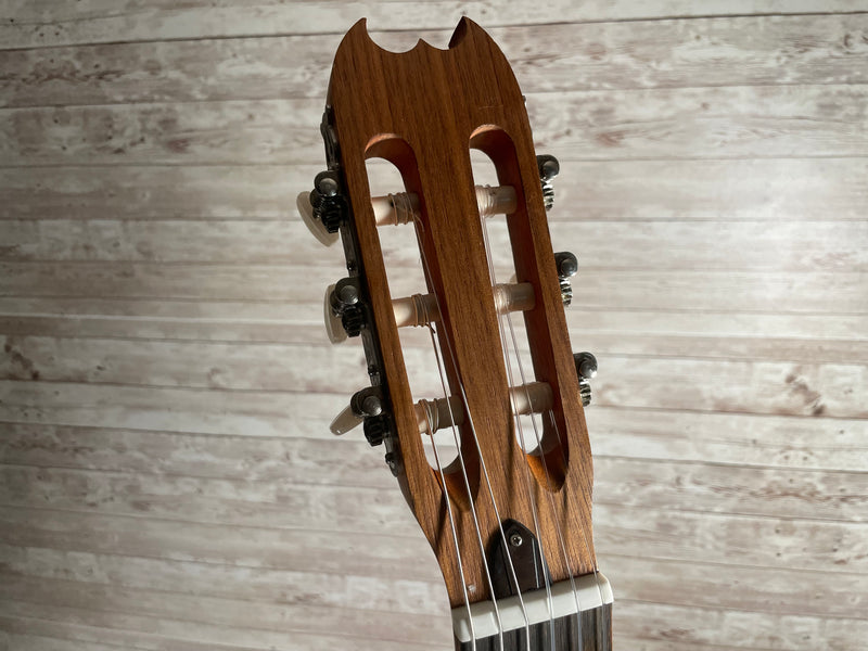 Kamouraska Etude Nylon-String Used