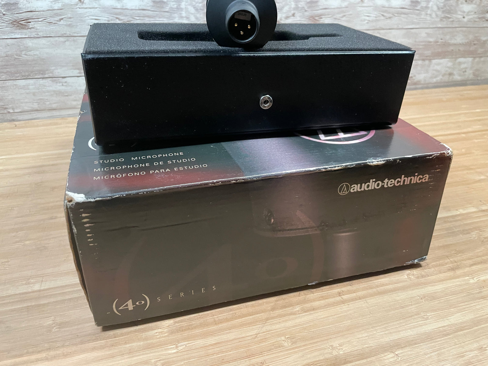 Audio-Technica AT4040 Condenser Microphone Used Toronto, ON | Cask