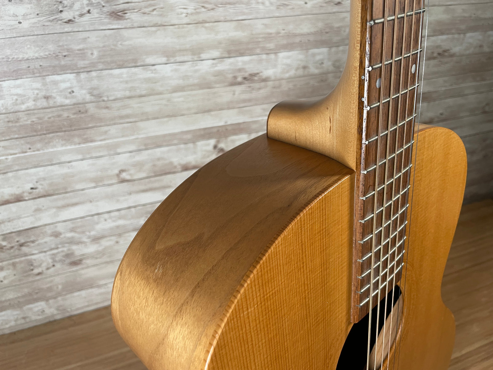 Seagull Excursion Series Walnut Mini Jumbo Used Toronto, ON | Cask