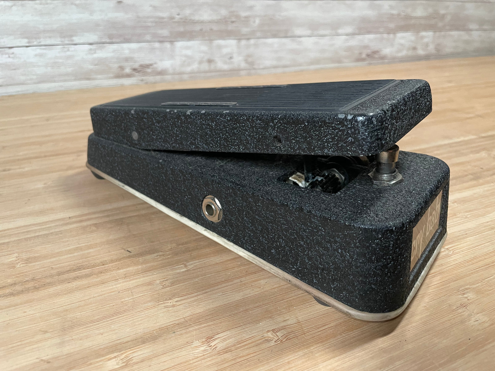 Jen Crybaby Wah Red Fasel Used Toronto, ON | Cask Music