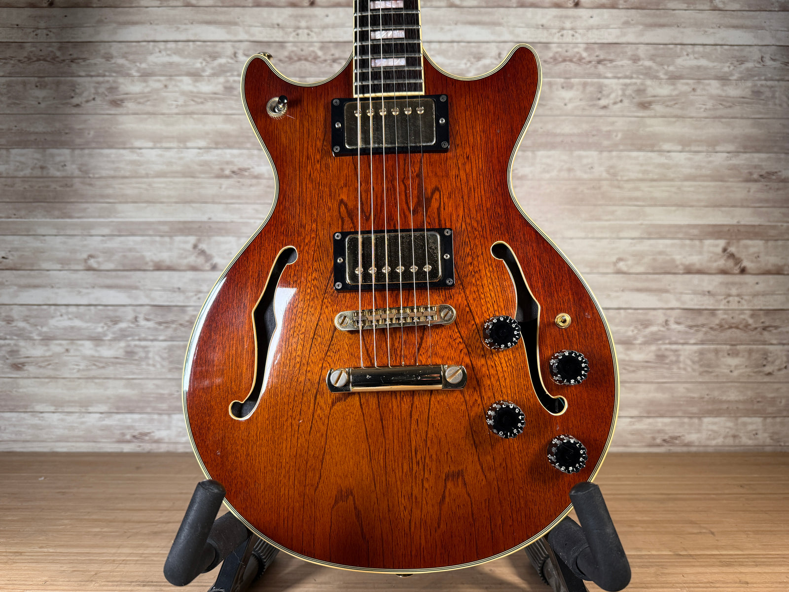 Vantage Entertainer Series VE-565 Used Toronto, ON | Cask Music