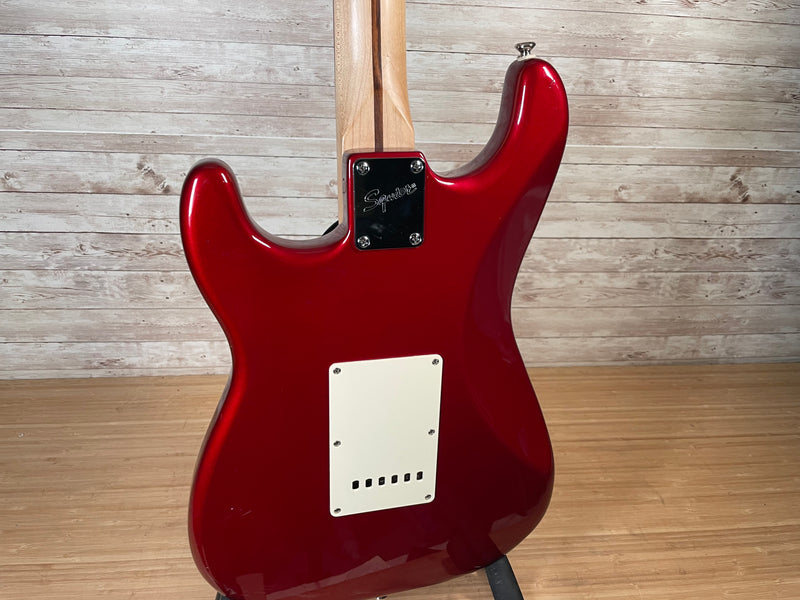 Squier Affinity Strat HSS Candy Apple Red Used